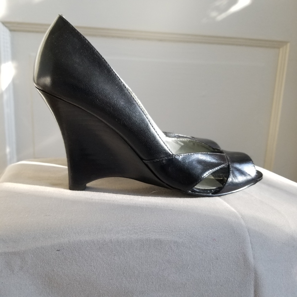 Guess Open Toe Wedge Heels - Size 7 - Black